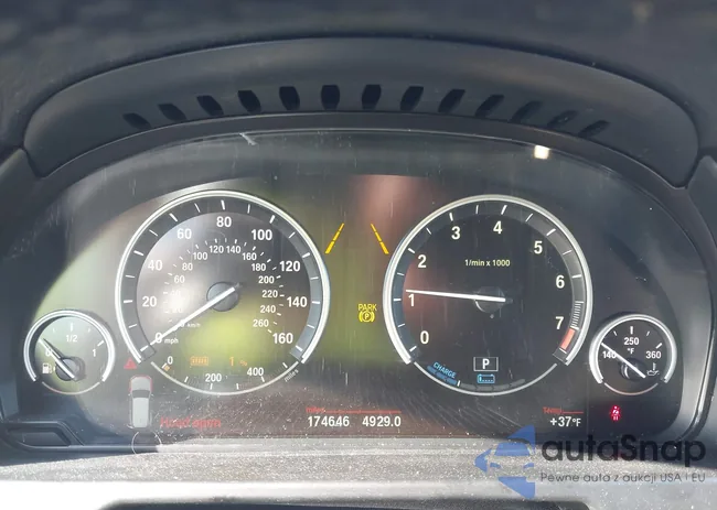 5UXKT0C5XJ0W01150: 43918057