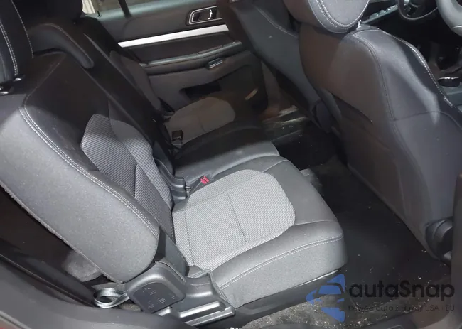 1FM5K8D80GGA82341: 43918122