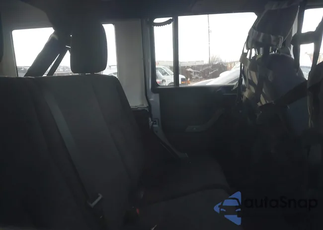 1C4HJWDG3GL262520: 43918143