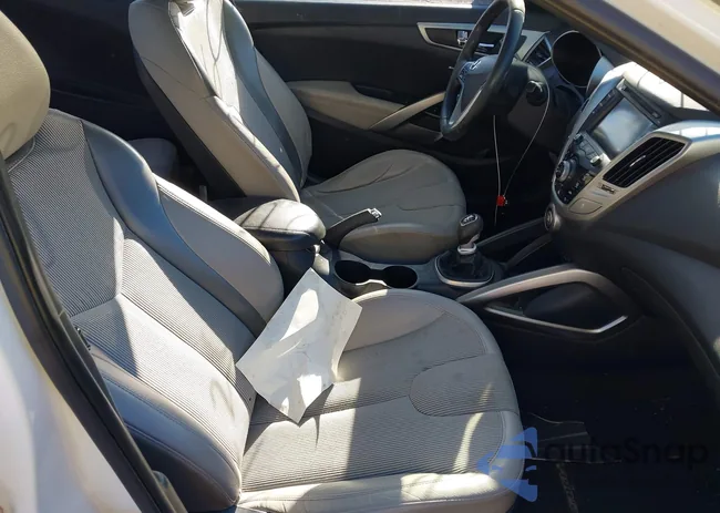 KMHTC6AD2CU018646: 43918360