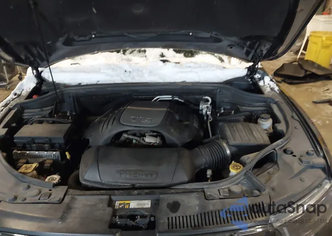 1C4SDJCT4FC771870: 43917467