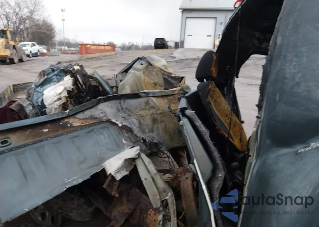 1GCEC14X48Z211476: 43917512