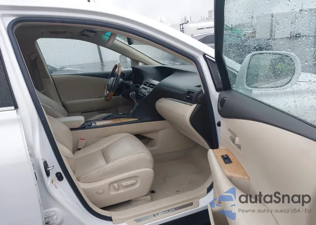 2T2ZB1BA6FC003654: 43917532