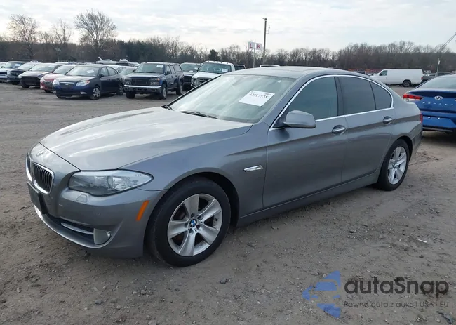 WBAXH5C59DDW13368: 43917538