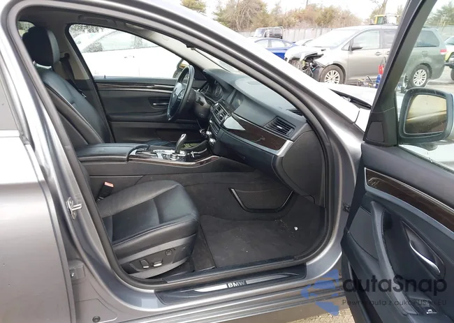 WBAXH5C59DDW13368: 43917538