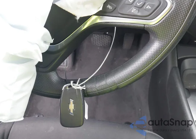 1G1ZC5ST4LF001231: 43917577