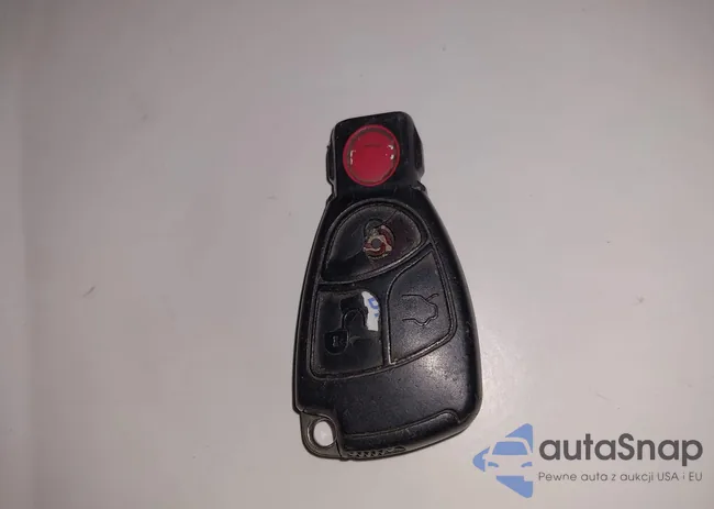 WDBRF40J65F613863: 43918909