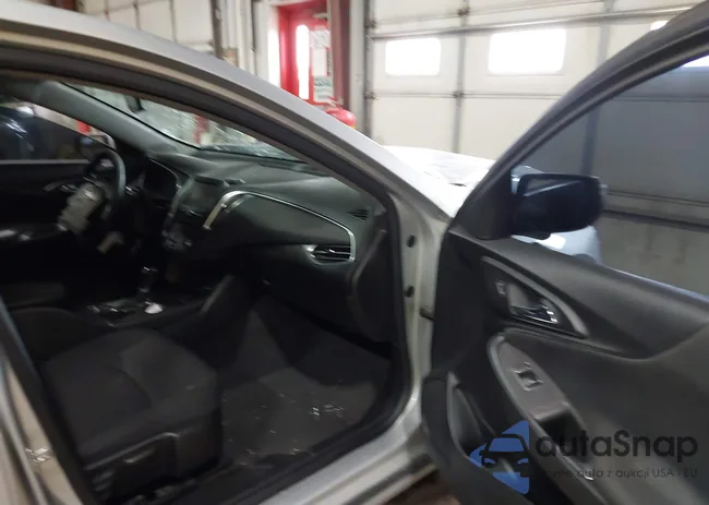 1G1ZD5ST0JF243556: 43919194