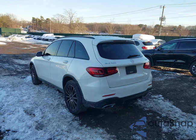 W1N0G8EB4MF872150: 43919372