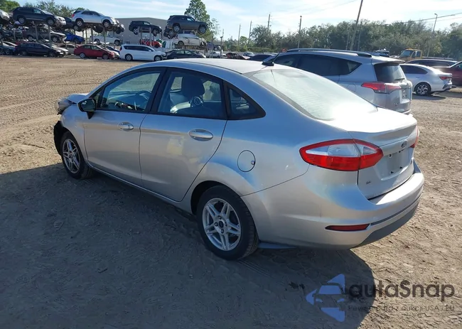 3FADP4BJ8JM112687: 43918420