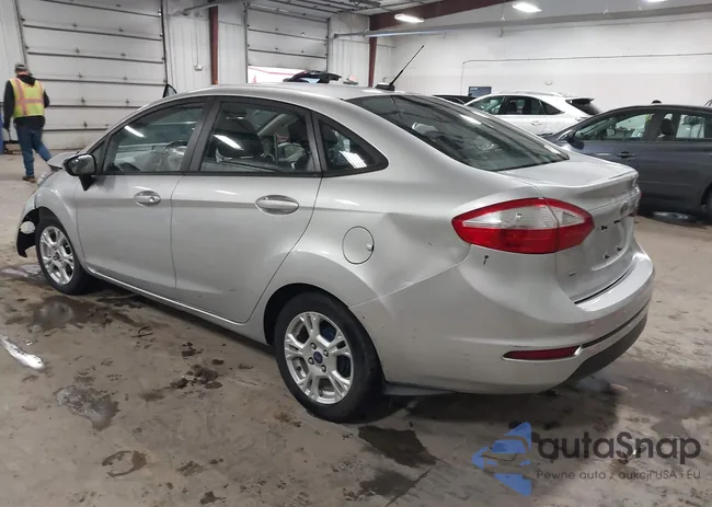 3FADP4BJ2EM136568: 43918466