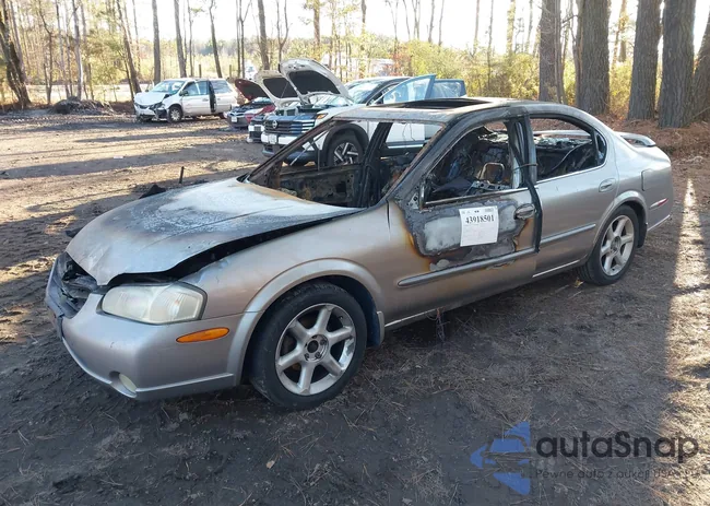 JN1CA31A51T112928: 43918501