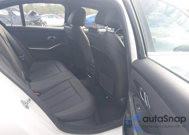 WBA5R7C58KAJ78468: 43918614