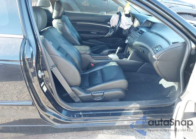 1HGCS22808A008256: 43918613