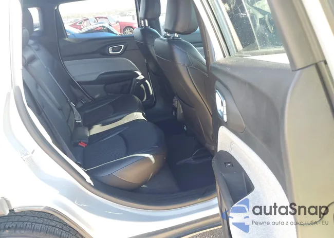 3C4NJDBN4ST527290: 43918649