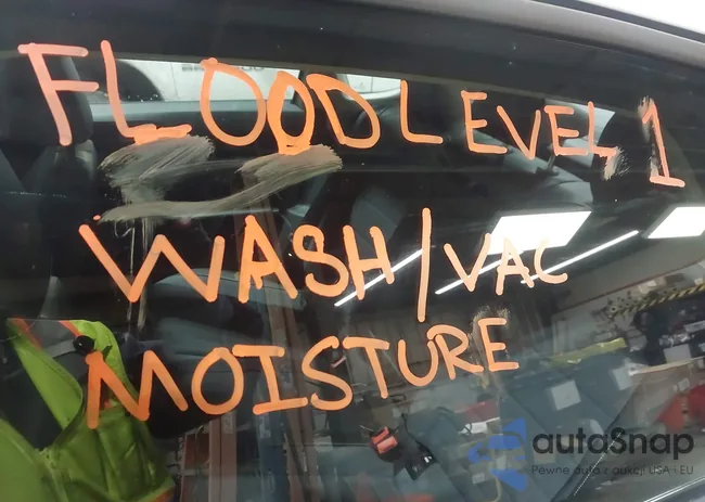 3VW7X7BU2SM042198: 43918651