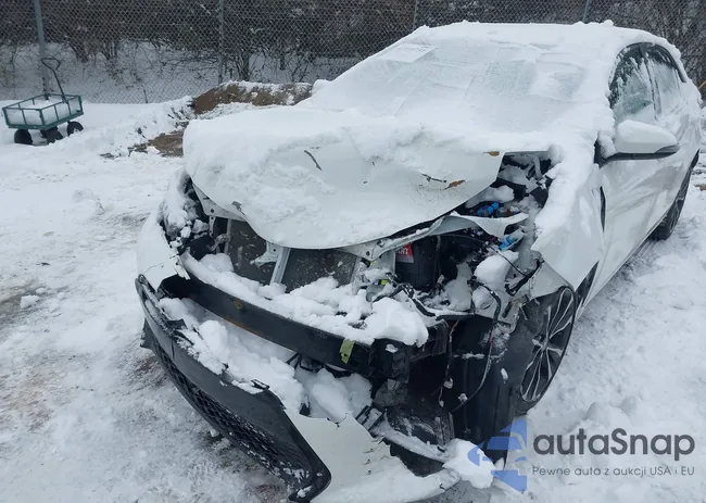 2T1BURHE1HC875218: 43918731