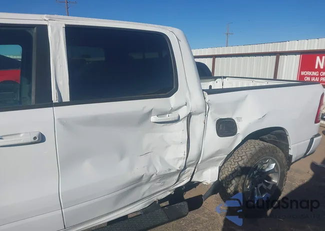 1C6RREFT8KN884570: 43919895