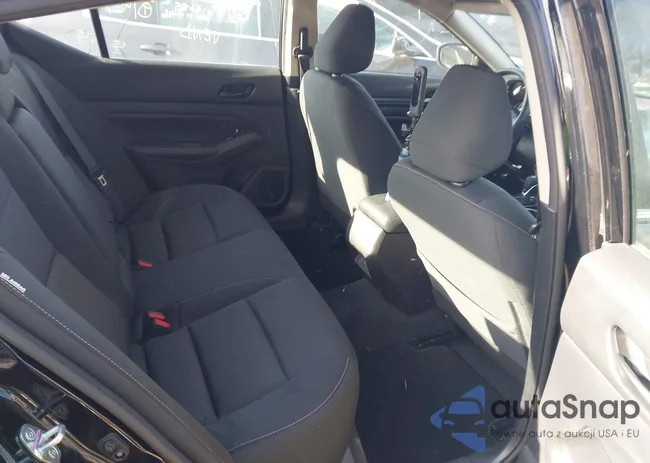 1N4BL4DV0RN350831: 43919999