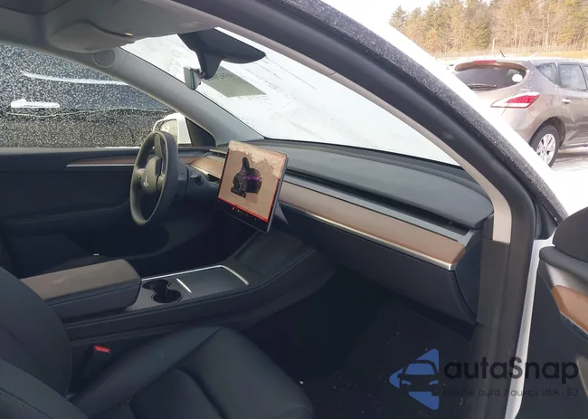 7SAYGDEE9RF152077: 43920063