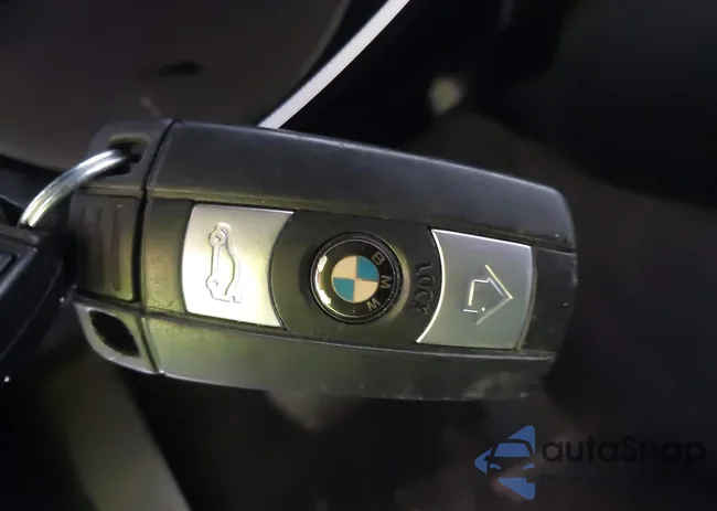 WBAVL1C50DVR88204: 43920089