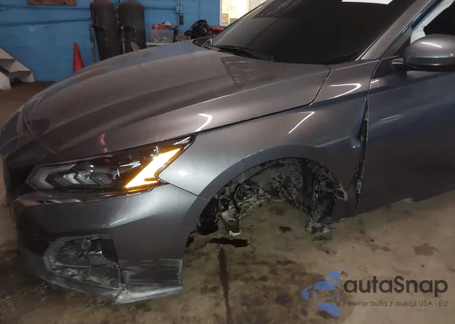 1N4BL4DW0SN331517: 43920125