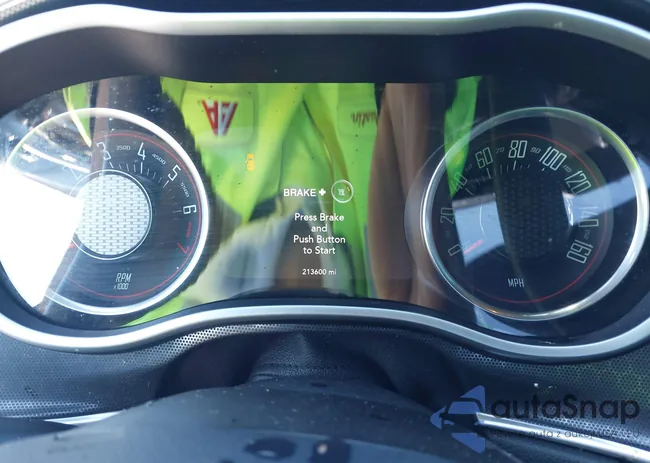 2C3CDZAG8JH132331: 43920148