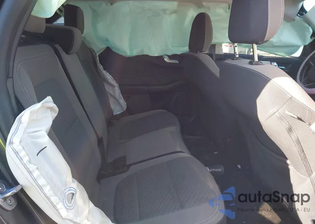 1FMCU9BZ5MUB27077: 43920174