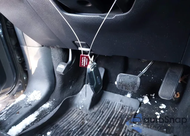 1FM5K8D82HGC81764: 43920344