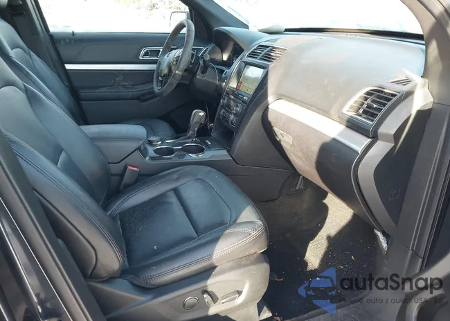 1FM5K8D82HGC81764: 43920344