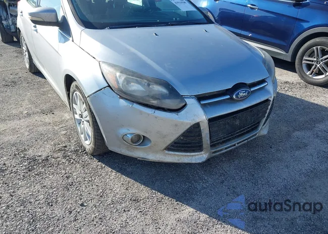 1FAHP3M24CL105774: 43919589