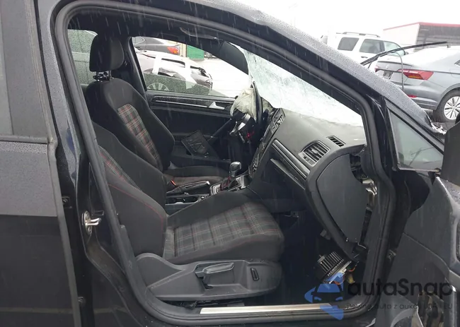 3VW4T7AU7HM066604: 43919780