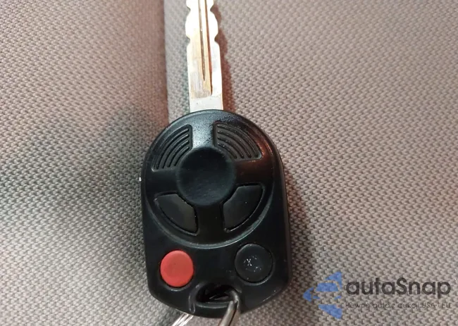 1FMCU9D78BKB85639: 43920824