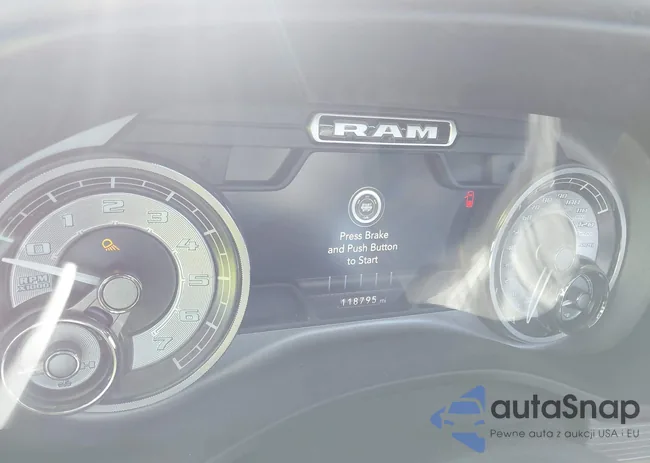 1C6SRFHT8KN752302: 43920846