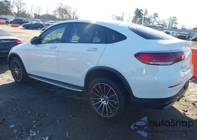 W1N0J8EB7PG166449: 43920876