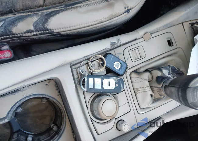 3MZBN1V71HM111782: 43921064