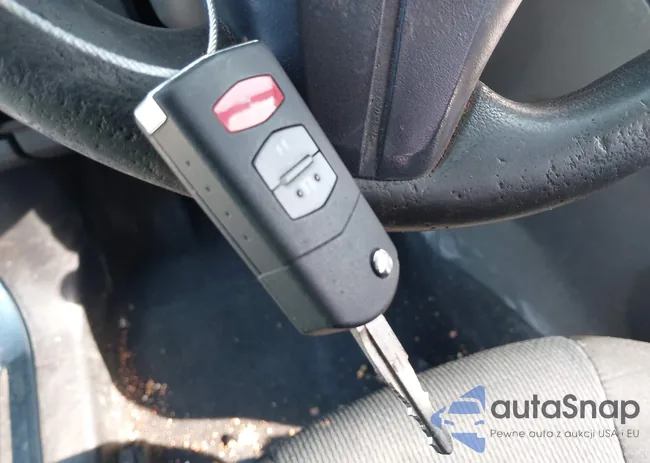 JM1CW2BL8E0174761: 43921187