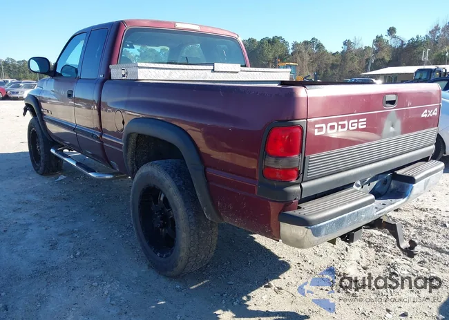 1B7HF13Y0YJ145330: 43921293