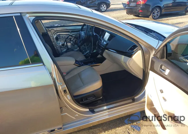 KNALN4D70F5184670: 43921362