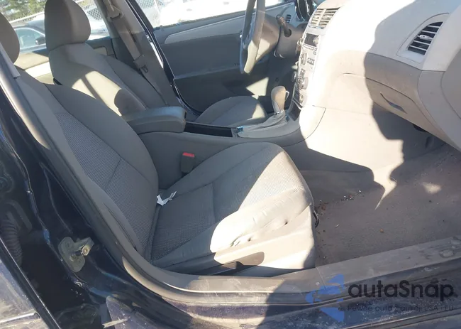 1G1ZB5E10BF212261: 43920436