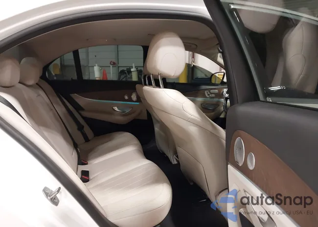 WDDZF4JB1HA243213: 43920559