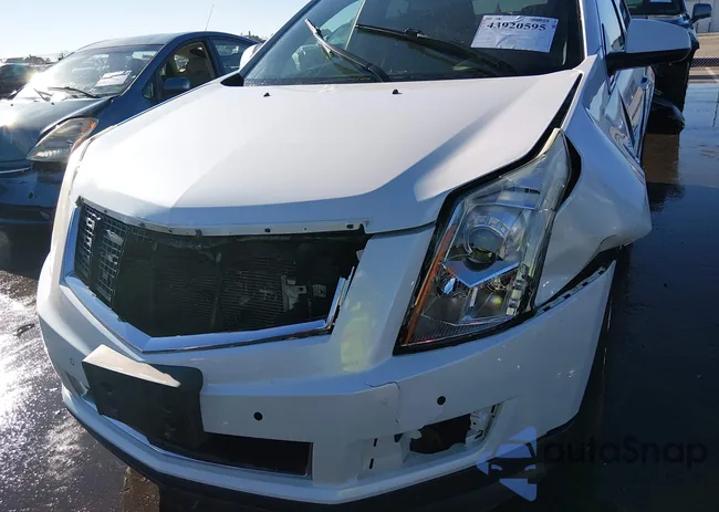 3GYFNEE38GS586228: 43920595