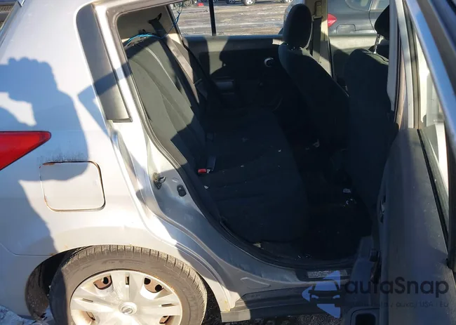 3N1BC1CP5BL445826: 43920596