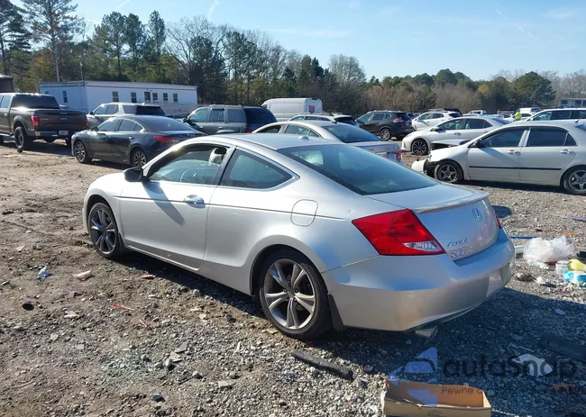 1HGCS2B88BA002373: 43920683