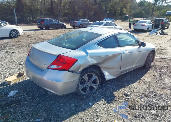 1HGCS2B88BA002373: 43920683