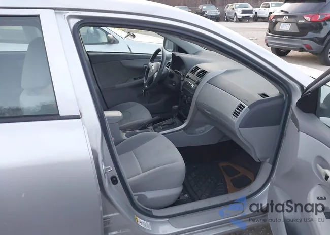 1NXBU40E29Z080371: 43921875