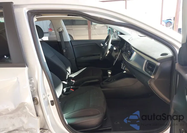 3KPA24AD9ME406668: 43921930