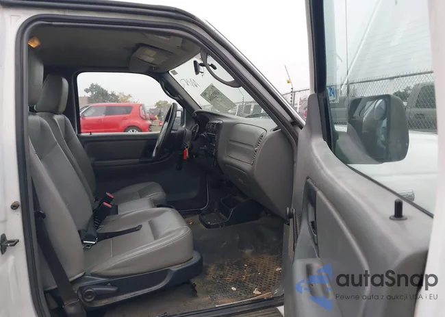 1FTKR1AD1APA56611: 43922064