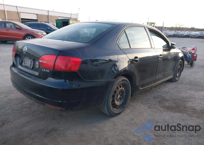 3VWDP7AJ9CM319747: 43922195