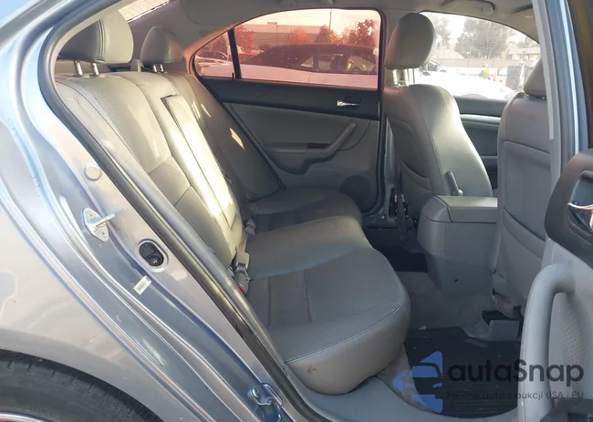 JH4CL96916C024585: 43921426